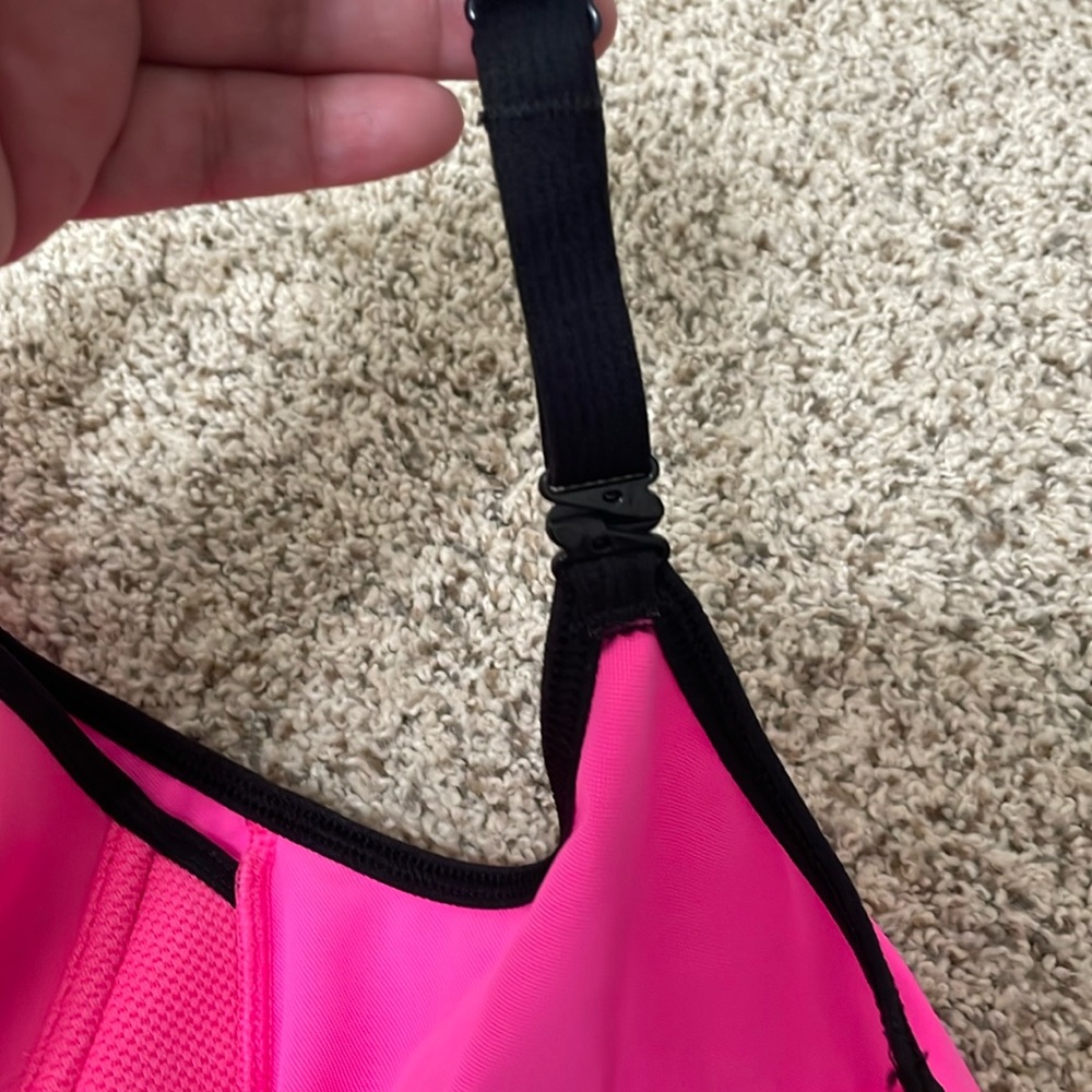 VSX SPORTS BRA 36DD - Picture 4 of 5